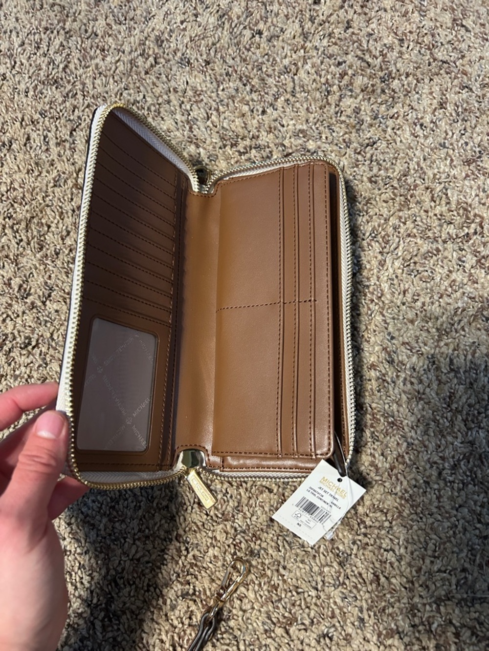 Michael Kors Jet Set wristlet NWT - Picture 4 of 8